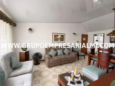 Apartamento de 4 alcobas en venta en La Floresta, Medellín, 98 m² · foto 3 de 20