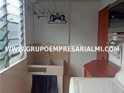 Apartamento de 4 alcobas en venta en La Floresta, Medellín, 98 m² · foto 12 de 20