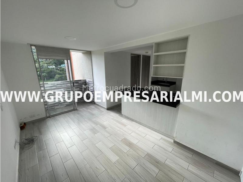 Spacious 3BR Apartment in Robledo