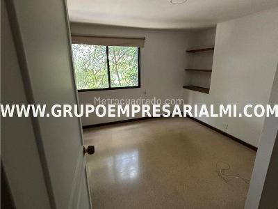 Apartamento de 3 alcobas en arriendo en Laureles, Medellín, 131 m² · foto 5 de 20