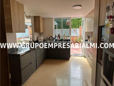Apartamento de 3 alcobas en venta en El Poblado, Medellín, 136 m² · foto 4 de 20