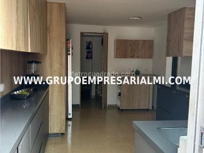 Apartamento de 3 alcobas en venta en El Poblado, Medellín, 136 m² · foto 5 de 20