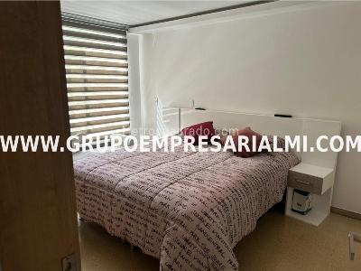 Apartamento de 3 alcobas en venta en El Poblado, Medellín, 136 m² · foto 9 de 20