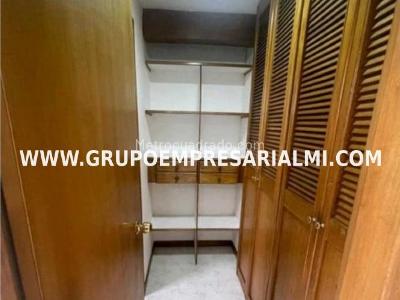 Apartaestudio en arriendo en El Poblado, Medellín · foto 9 de 20