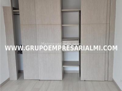 Apartamento de 3 alcobas en venta en Tres Esquinas, Sabaneta, 92 m² · foto 4 de 20