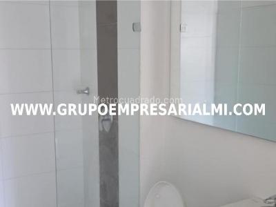 Apartamento de 3 alcobas en venta en Tres Esquinas, Sabaneta, 92 m² · foto 15 de 20