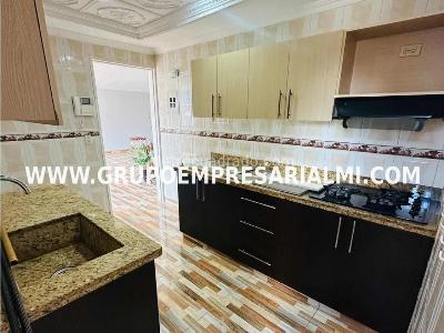 Apartamento en venta en Laureles, Medellín · foto 3 de 20