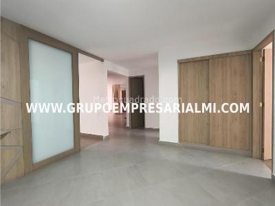 Apartamento de 3 alcobas en venta en Laureles, Medellín, 179 m² · foto 12 de 20
