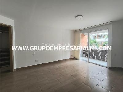 Apartamento de 3 alcobas en venta en Laureles, Medellín, 179 m² · foto 13 de 20