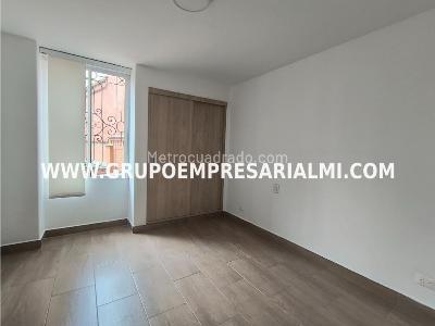 Apartamento de 3 alcobas en venta en Laureles, Medellín, 179 m² · foto 15 de 20