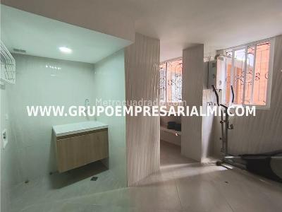 Apartamento de 3 alcobas en venta en Laureles, Medellín, 179 m² · foto 19 de 20