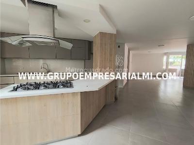 Apartamento de 3 alcobas en venta en Laureles, Medellín, 179 m² · foto 4 de 20