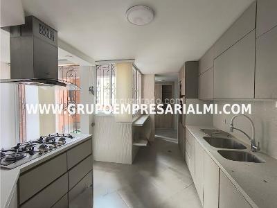 Apartamento de 3 alcobas en venta en Laureles, Medellín, 179 m² · foto 6 de 20