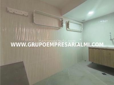 Apartamento de 3 alcobas en venta en Laureles, Medellín, 179 m² · foto 9 de 20