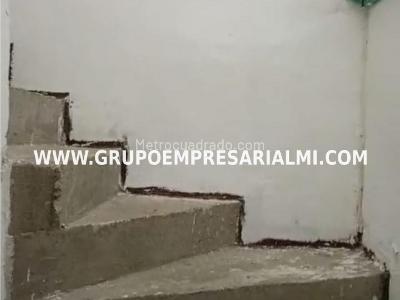 Casa de 5 alcobas en venta en El Trapiche, Bello, 70 m² · foto 8 de 20
