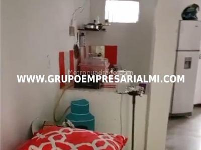 Casa de 5 alcobas en venta en El Trapiche, Bello, 70 m² · foto 14 de 20