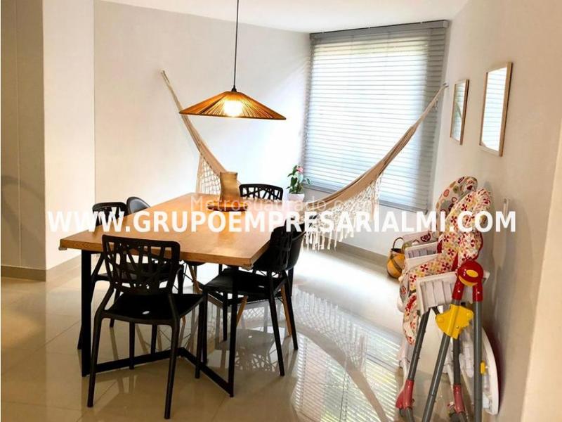 Spectacular 3BR Apartment in Castropol, El Poblado - 4