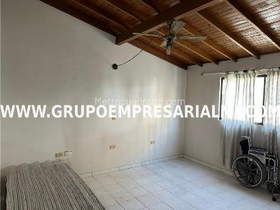 Apartamento en venta en Robledo, Medellín · foto 8 de 10