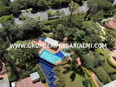 Apartamento de 3 alcobas en venta en El Poblado, Medellín, 200 m² · foto 16 de 20