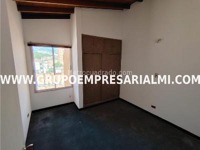 Apartamento de 3 alcobas en arriendo en Los Colores, Medellín, 125 m² · foto 11 de 20