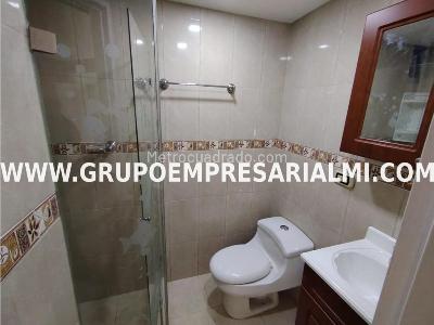 Apartamento de 3 alcobas en arriendo en Los Colores, Medellín, 125 m² · foto 19 de 20