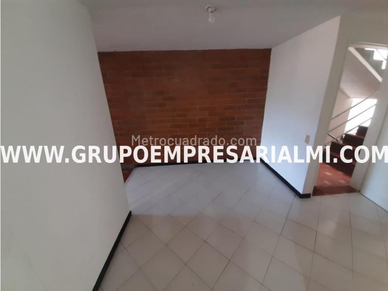 Apartamento amplio de 3 Alcobas en La Pola, Robledo - 2
