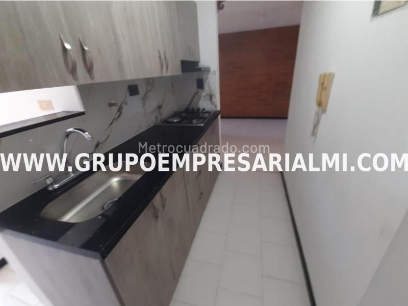 Apartamento amplio de 3 Alcobas en La Pola, Robledo - 3