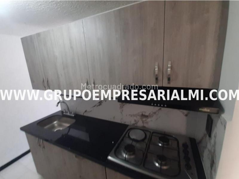 Apartamento amplio de 3 Alcobas en La Pola, Robledo - 7