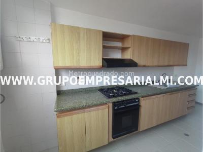 Apartamento de 3 alcobas en venta en Belen, Medellín, 119 m² · foto 4 de 20