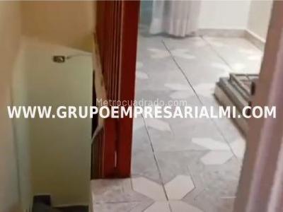 Apartamento de 3 alcobas en venta en Alonso Lopez, Medellín, 110 m² · foto 3 de 20
