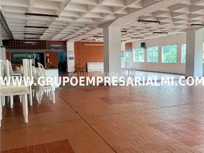 Apartamento de 3 alcobas en venta en El Poblado, Medellín, 127 m² · foto 11 de 20