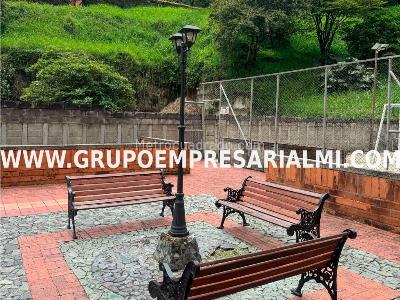 Apartamento de 3 alcobas en venta en El Poblado, Medellín, 127 m² · foto 13 de 20