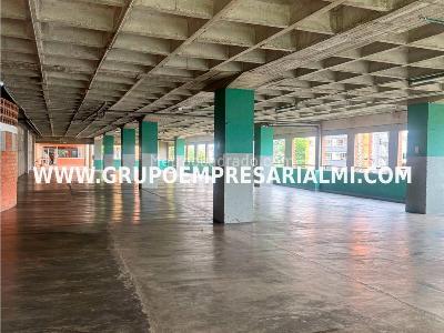 Apartamento de 3 alcobas en venta en El Poblado, Medellín, 127 m² · foto 14 de 20