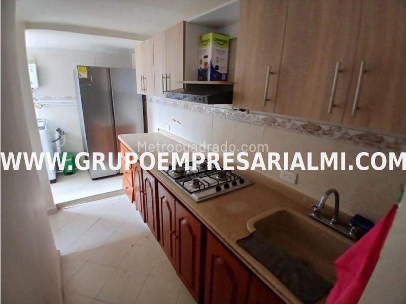 Apartamento Amoblado Tipo Estudio en Bombona - 2