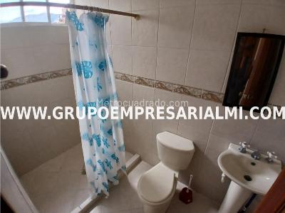 Apartamento de 3 alcobas en arriendo en Bombona, Medellín, 75 m² · foto 15 de 20