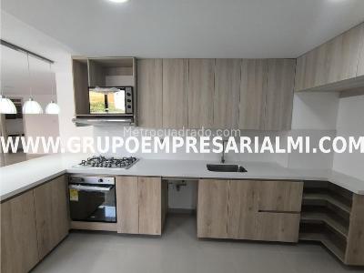Apartamento de 3 alcobas en venta en Belen, Medellín, 162 m² · foto 13 de 20