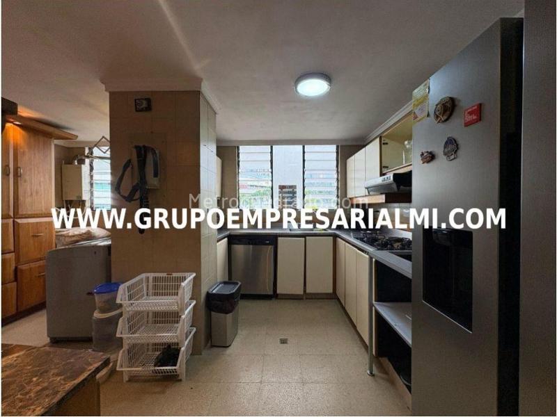 Beautiful 5BR Penthouse in Milla de Oro - 2