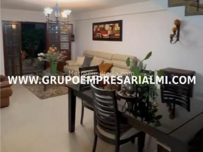Casa de 3 alcobas en arriendo en El Poblado, Medellín, 250 m² · foto 5 de 20
