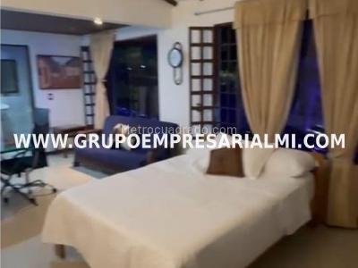 Casa de 3 alcobas en arriendo en El Poblado, Medellín, 250 m² · foto 12 de 20