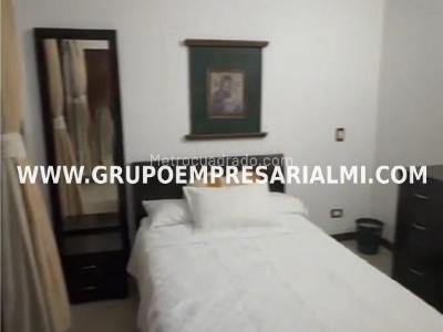 Casa de 3 alcobas en arriendo en El Poblado, Medellín, 250 m² · foto 13 de 20