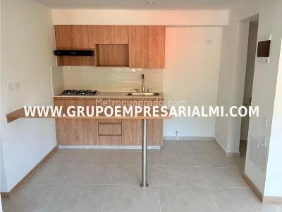 Apartamento de 3 alcobas en venta en Molinares, Bello, 62 m² · foto 4 de 20