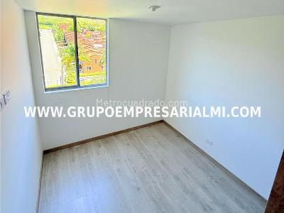 Apartamento de 3 alcobas en venta en Molinares, Bello, 62 m² · foto 10 de 20