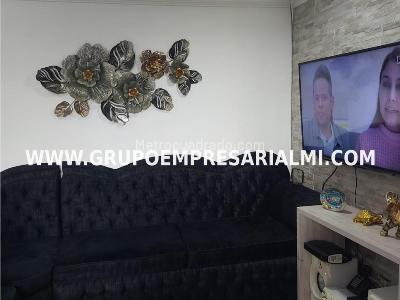 Apartamento de 3 alcobas en venta en Calasanz, Medellín, 54 m² · foto 2 de 20