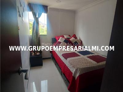 Apartamento de 3 alcobas en venta en Calasanz, Medellín, 54 m² · foto 16 de 20