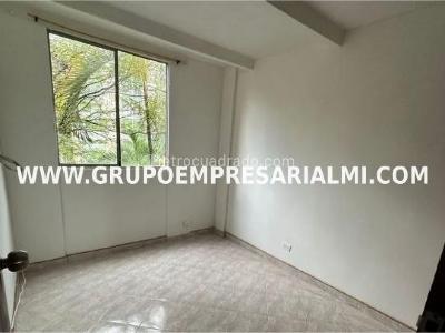 Apartamento de 3 alcobas en venta en Guayabal, Medellín, 53 m² · foto 4 de 20