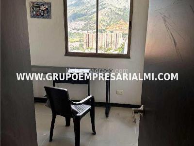 Apartamento de 3 alcobas en venta en Niquia, Bello, 65 m² · foto 8 de 20