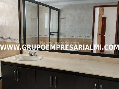 Apartamento de 3 alcobas en arriendo en Belen, Medellín, 75 m² · foto 10 de 20
