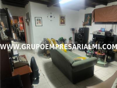 Apartamento en venta en San Antonio, Medellín · foto 3 de 20