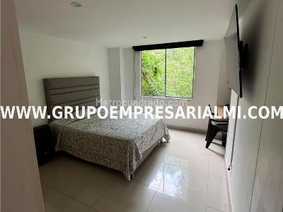 Apartamento de 3 alcobas en venta en El Poblado, Medellín, 100 m² · foto 10 de 20