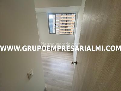 Apartamento de 3 alcobas en venta en Villa Carlota, Medellín, 87 m² · foto 18 de 20